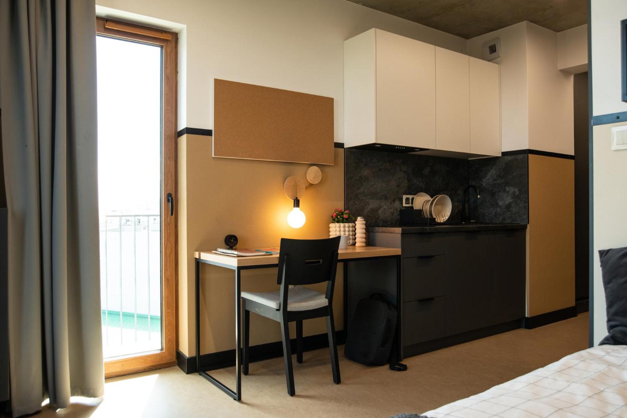 Ht Nest Coliving Apartment Varşovia Exterior foto