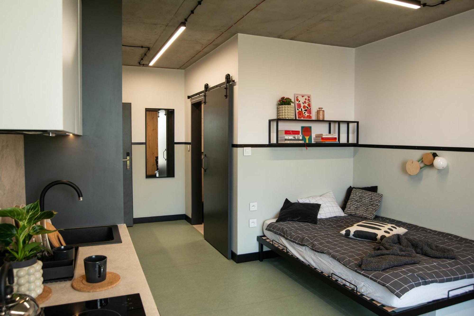 Ht Nest Coliving Apartment Varşovia Exterior foto