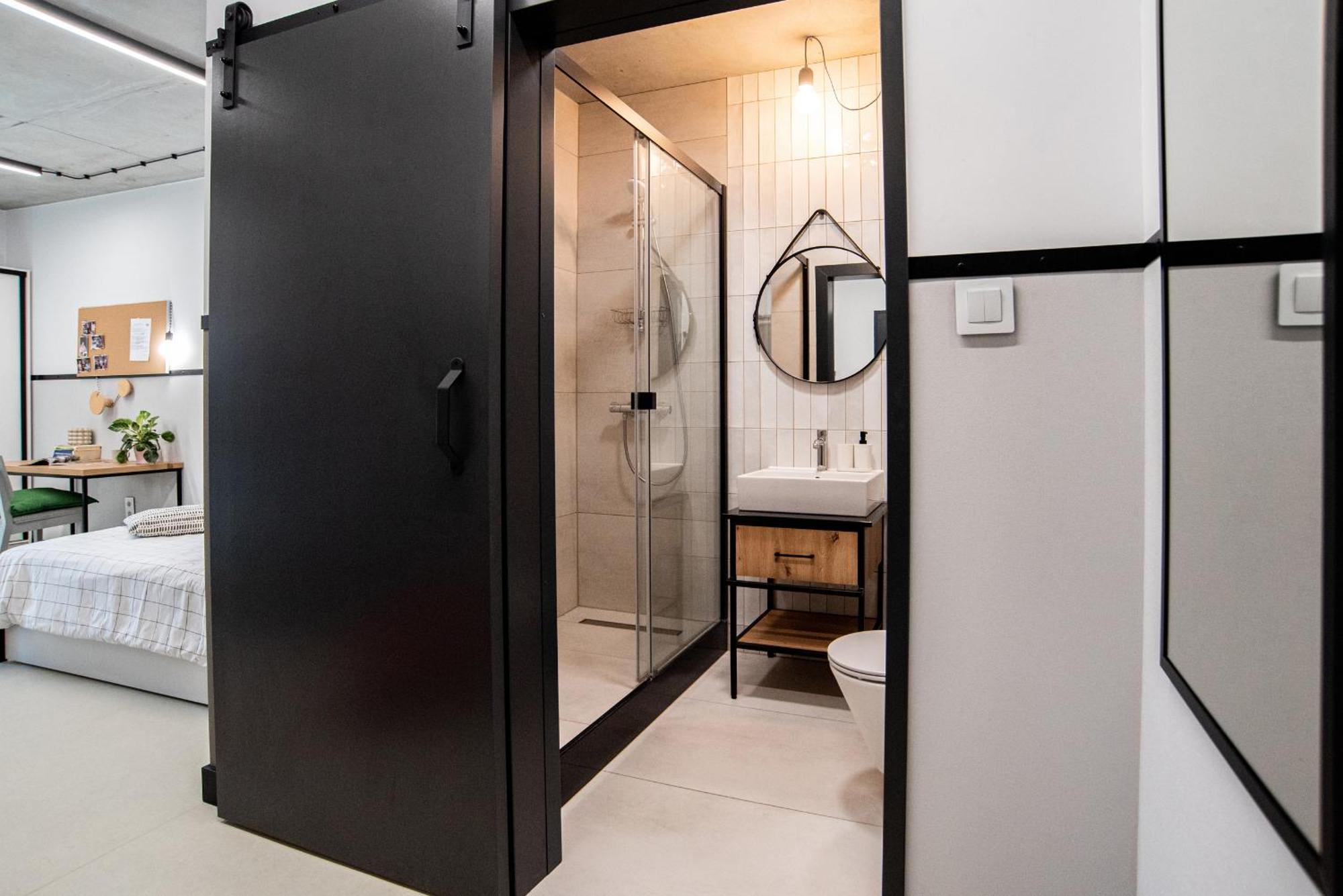 Ht Nest Coliving Apartment Varşovia Exterior foto
